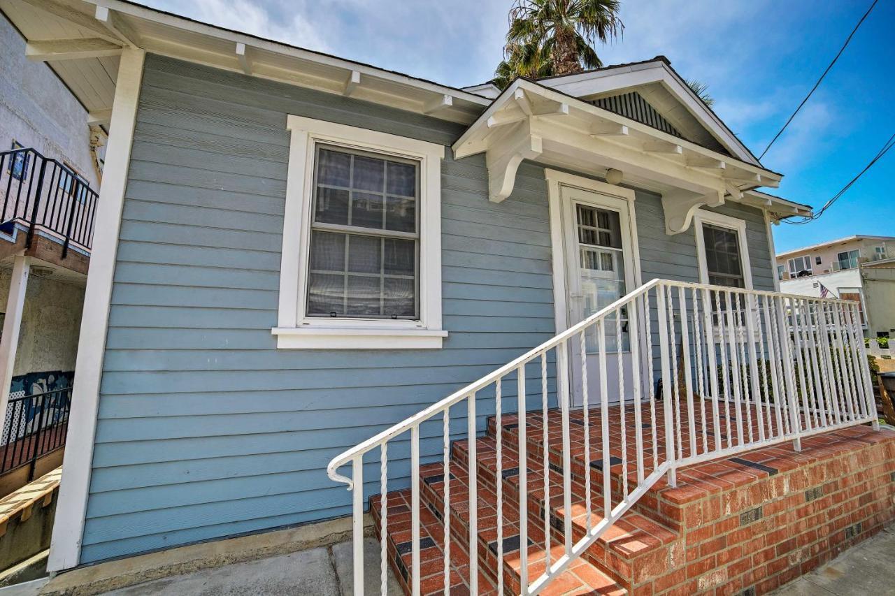 Updated Home On Catalina Island Walk To The Coast 아발론 외부 사진